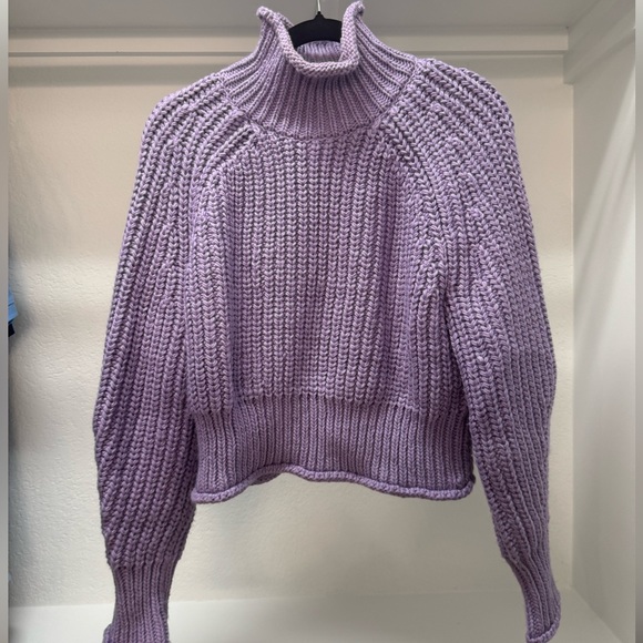 EUC H&M Lilac Boxy Sweater - Picture 3 of 7